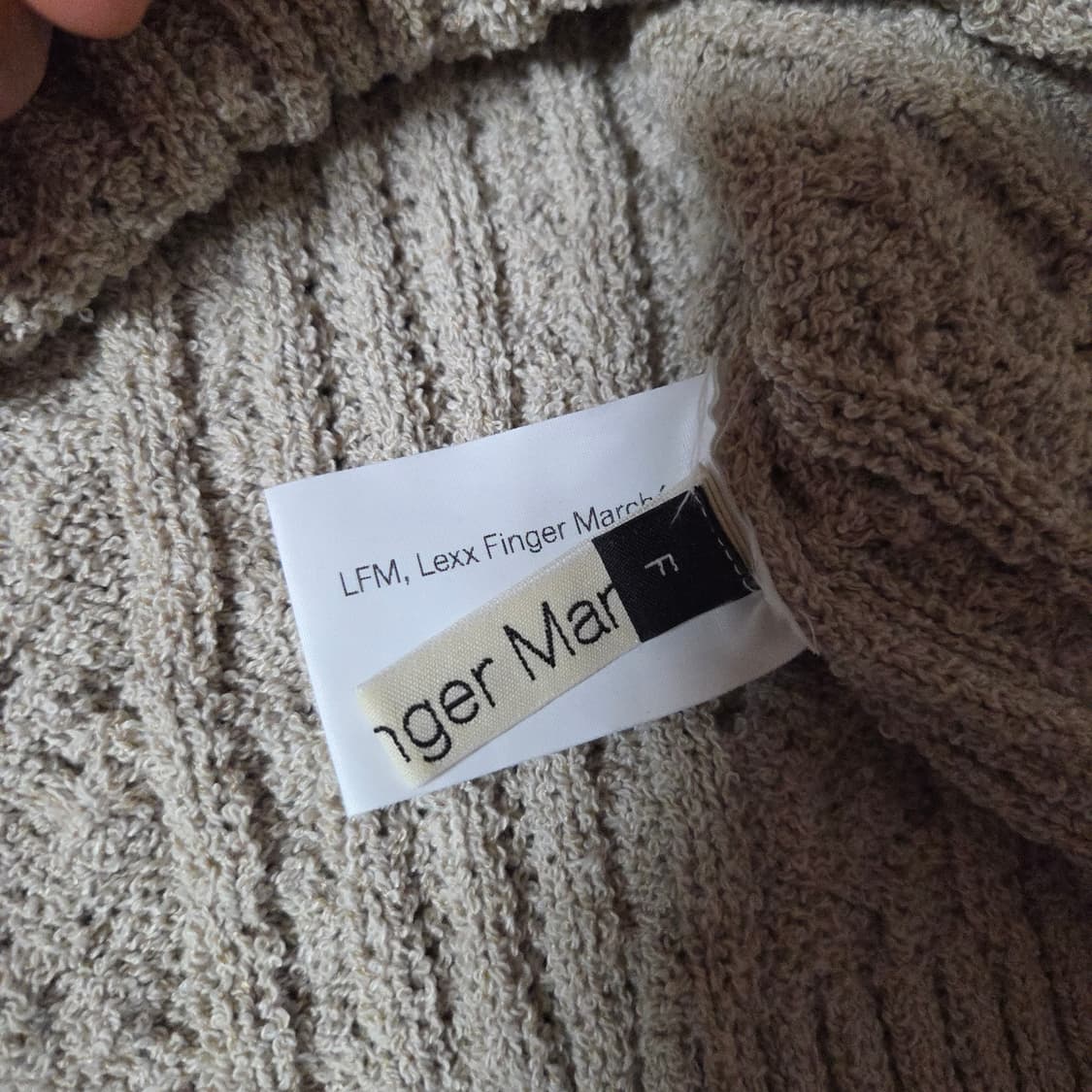 LFM 렉스핑거마르쉐 크롭 케이블 니트 탑 상품이미지3