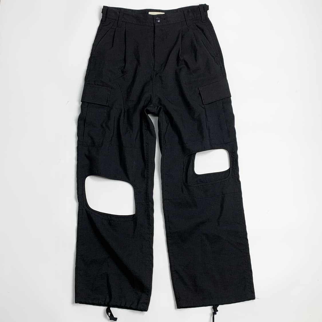 지에다 비대칭 홀 플레어 카고 팬츠 상품이미지6