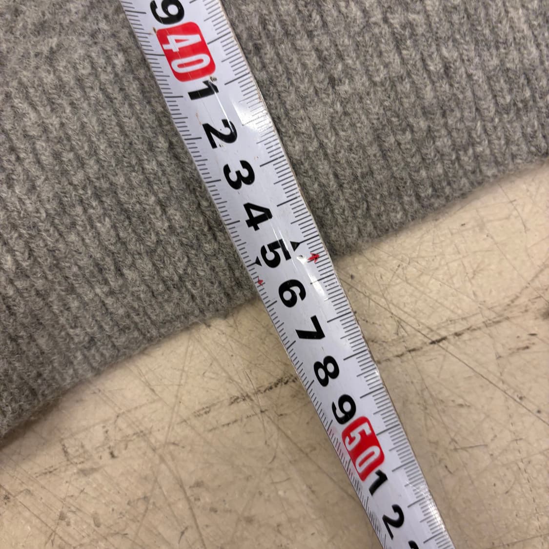 아크메드라비 스몰로고 그레이 니트 가디건 상품이미지4