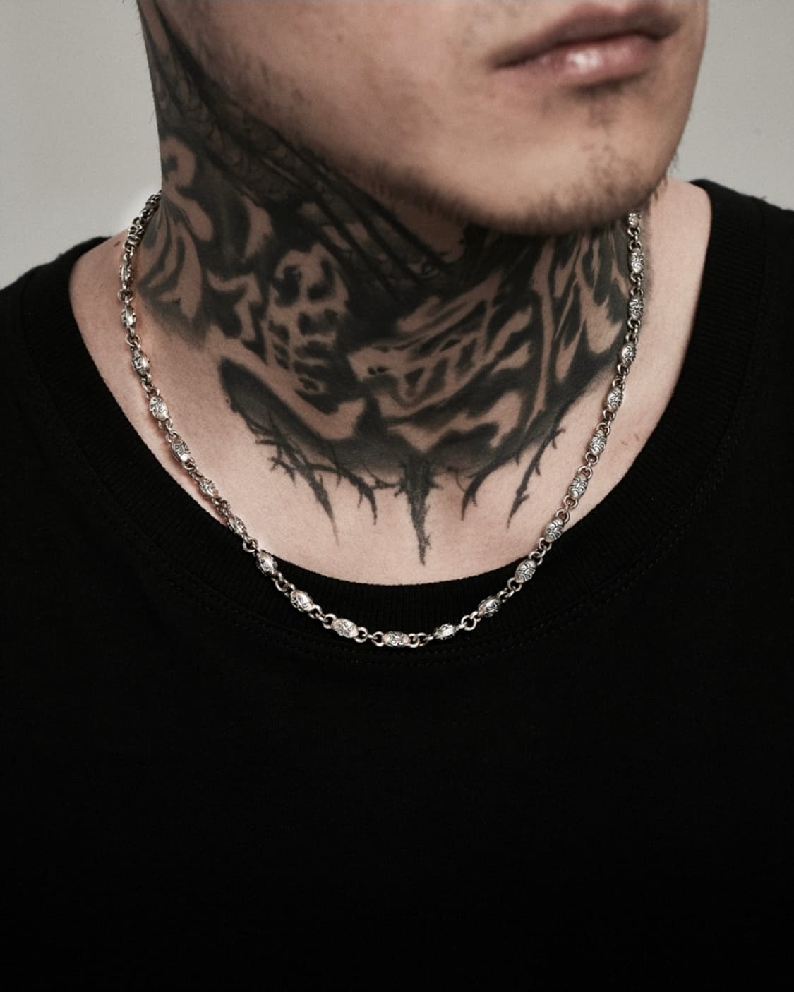 킹크로티 스몰B 체인 목걸이 팝니다 상품이미지2