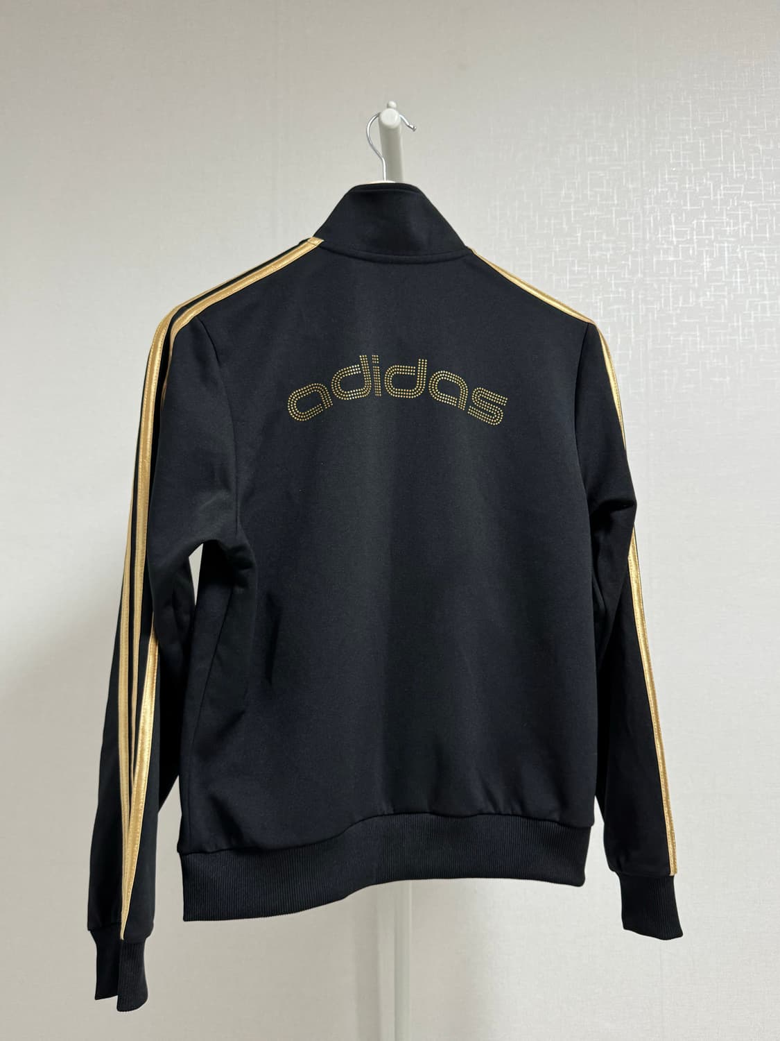 아디다스 블랙/골드 삼선 트랙탑 S 상품이미지2