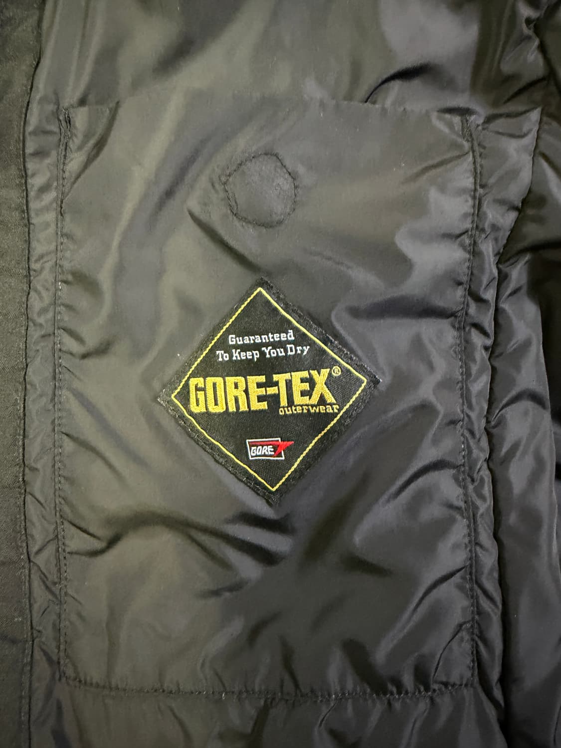 prada sprots 고어텍스 자켓 상품이미지3