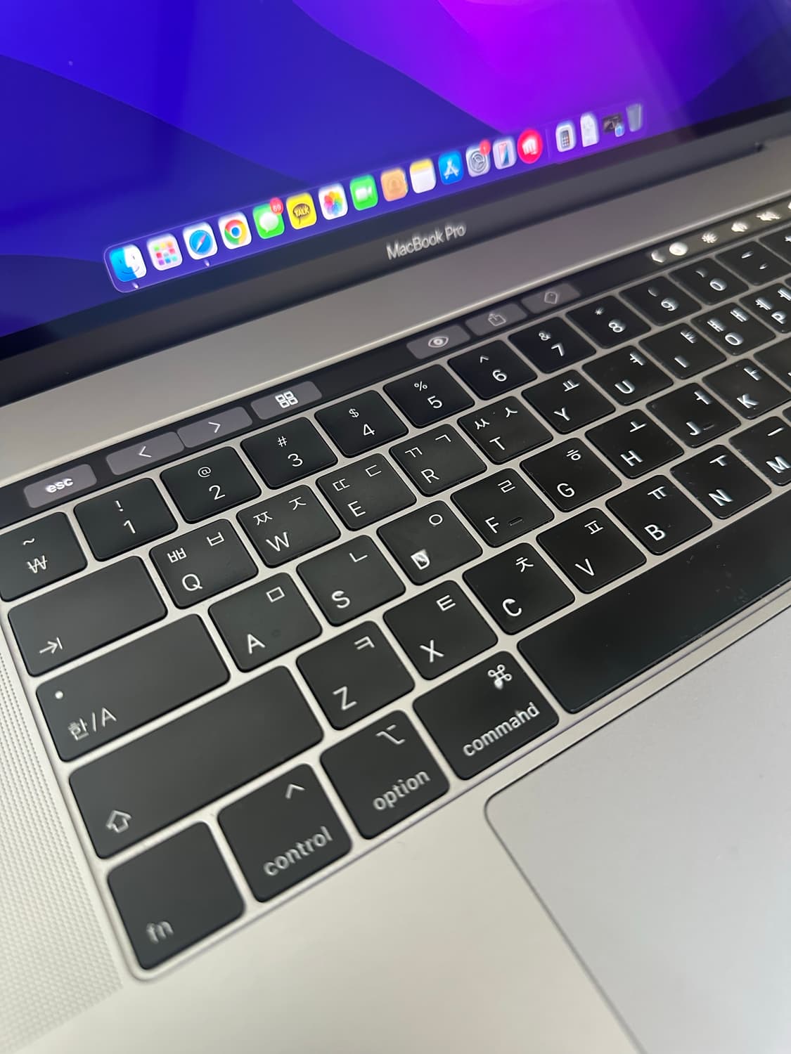 [2019 15인치] 맥북프로 i7/32G/SSD256GB 상품이미지4