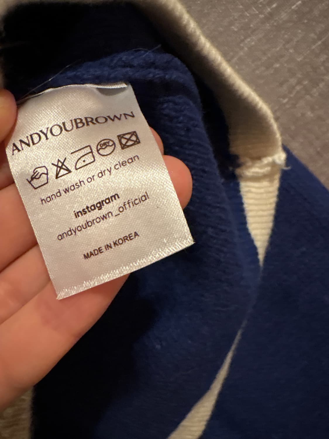 일본 출장중 구매했습니다  상태는 사진과 같습니다 좋아요  아주 고급스러 상품이미지3