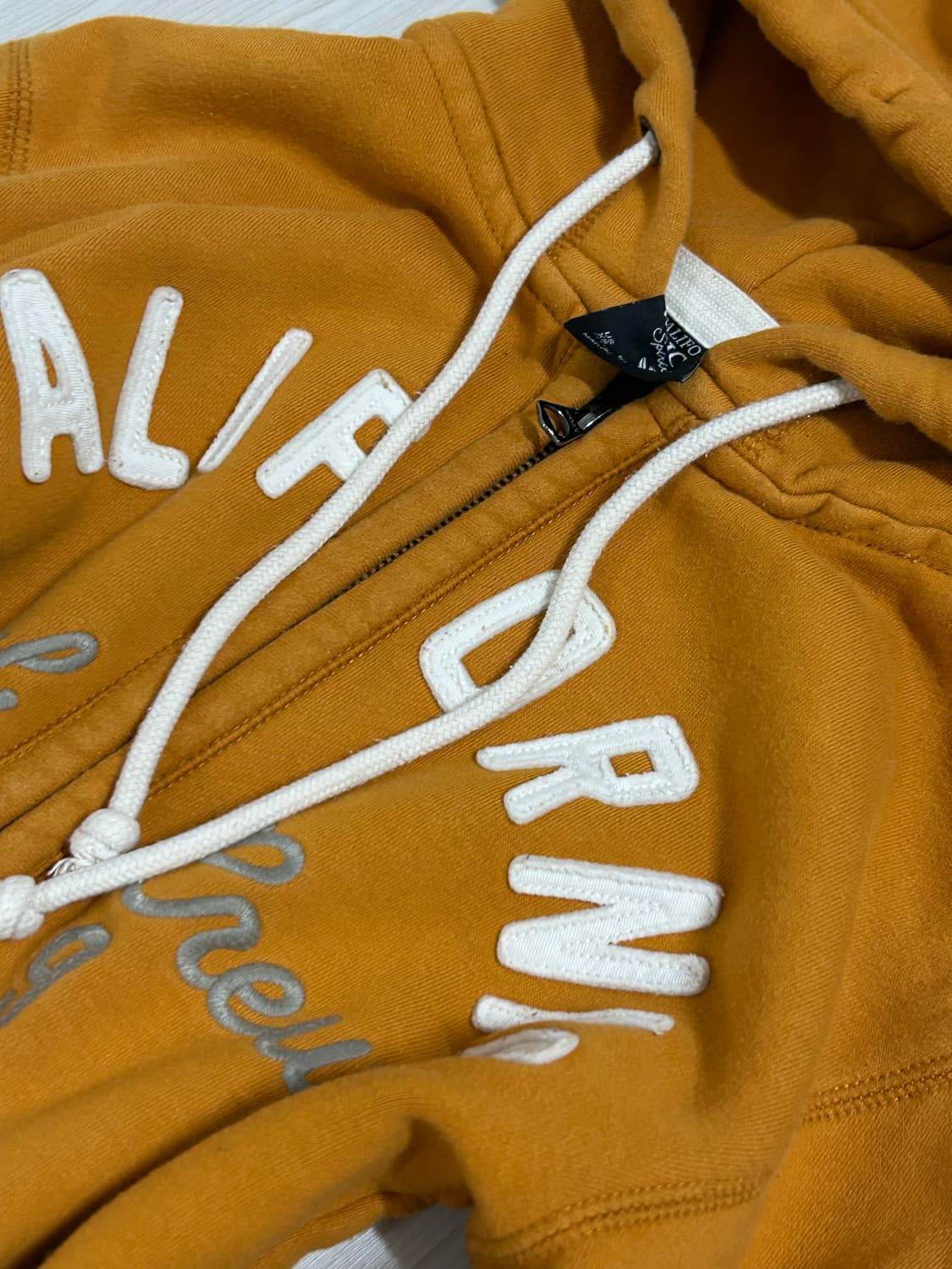 🧡후아유 딱붙핏 머스타드 옐로우 아치로고 후드집업 노랑 상품이미지2