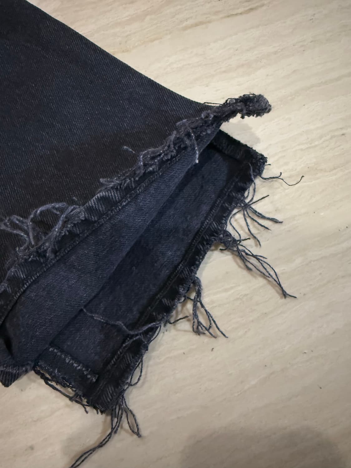 슈프림 디스트레스드 블랙탭 슬림핏 블랙진 상품이미지6