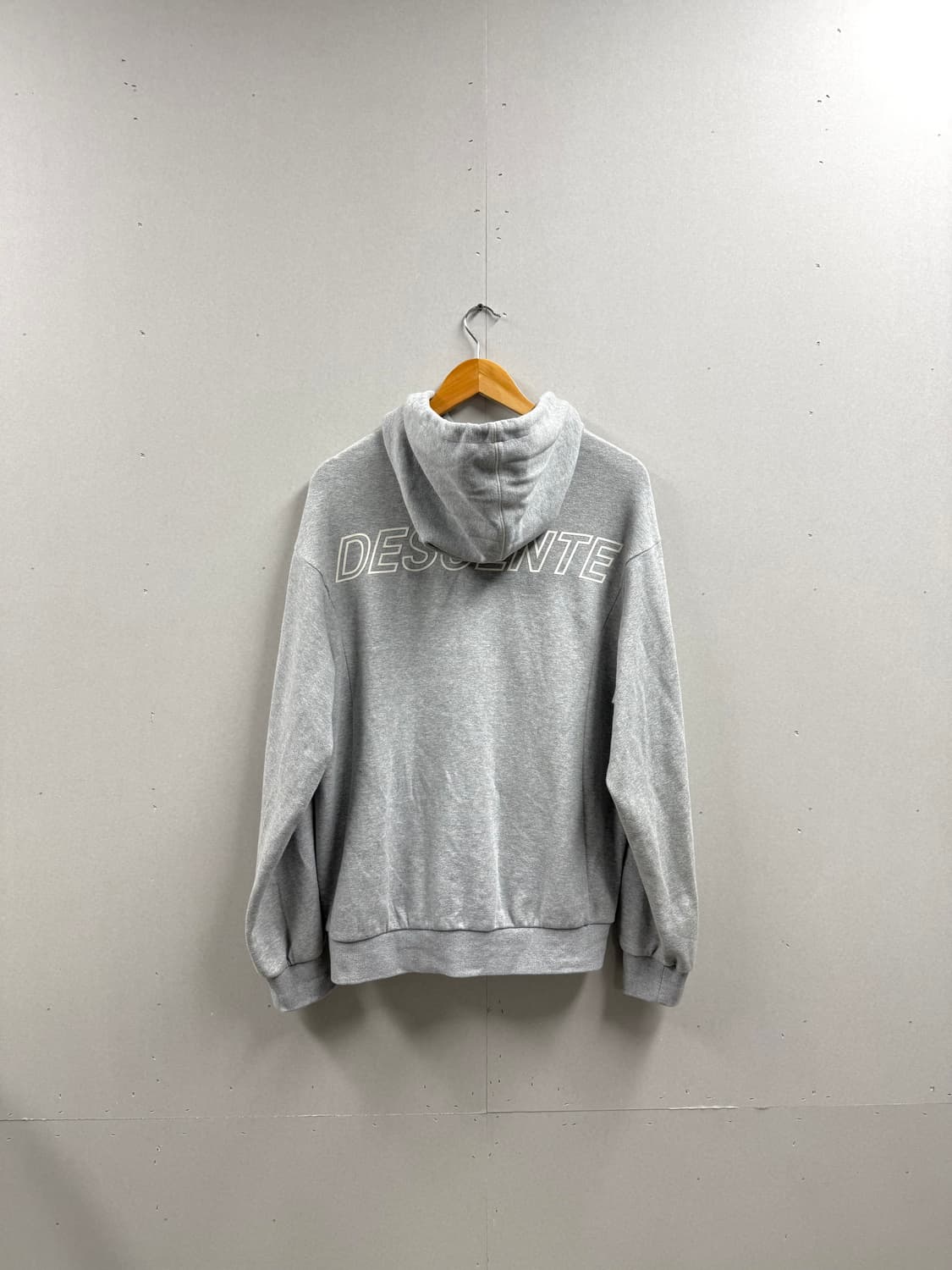 남성 100 / 데상트 후드집업 그레이 상품이미지6