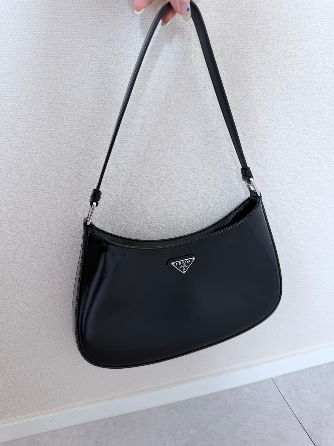 프라다 클레오 브러쉬드 숄더백 상품이미지4