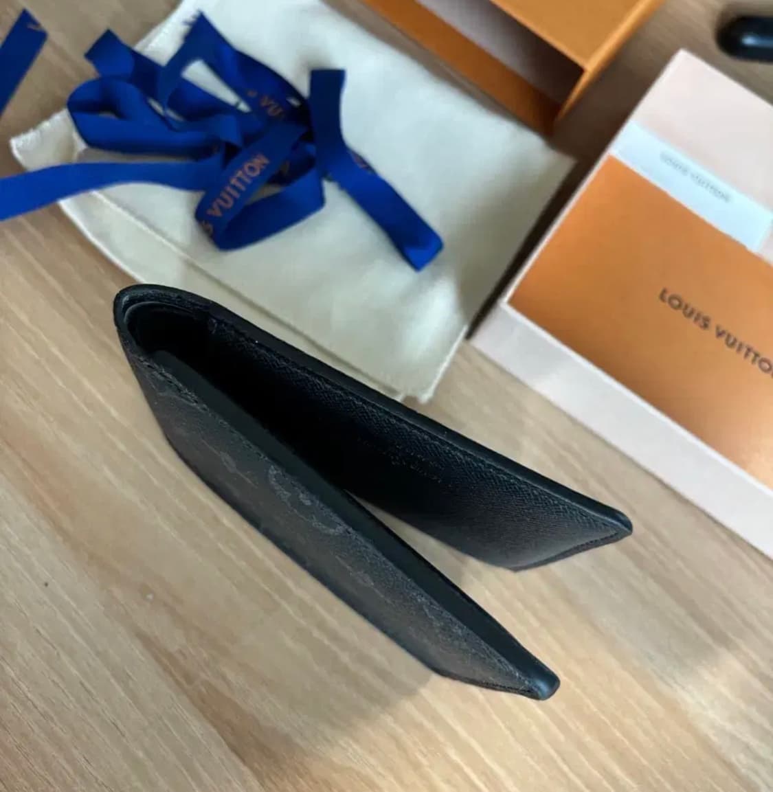 [A급/정품/풀박스] 루이비통 멀티플 월렛 모노그램 이클립스 상품이미지5