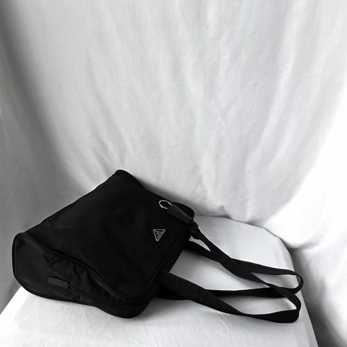 [정품 PRADA] 프라다 포코노 나일론 토트백 숄더백 상품이미지3