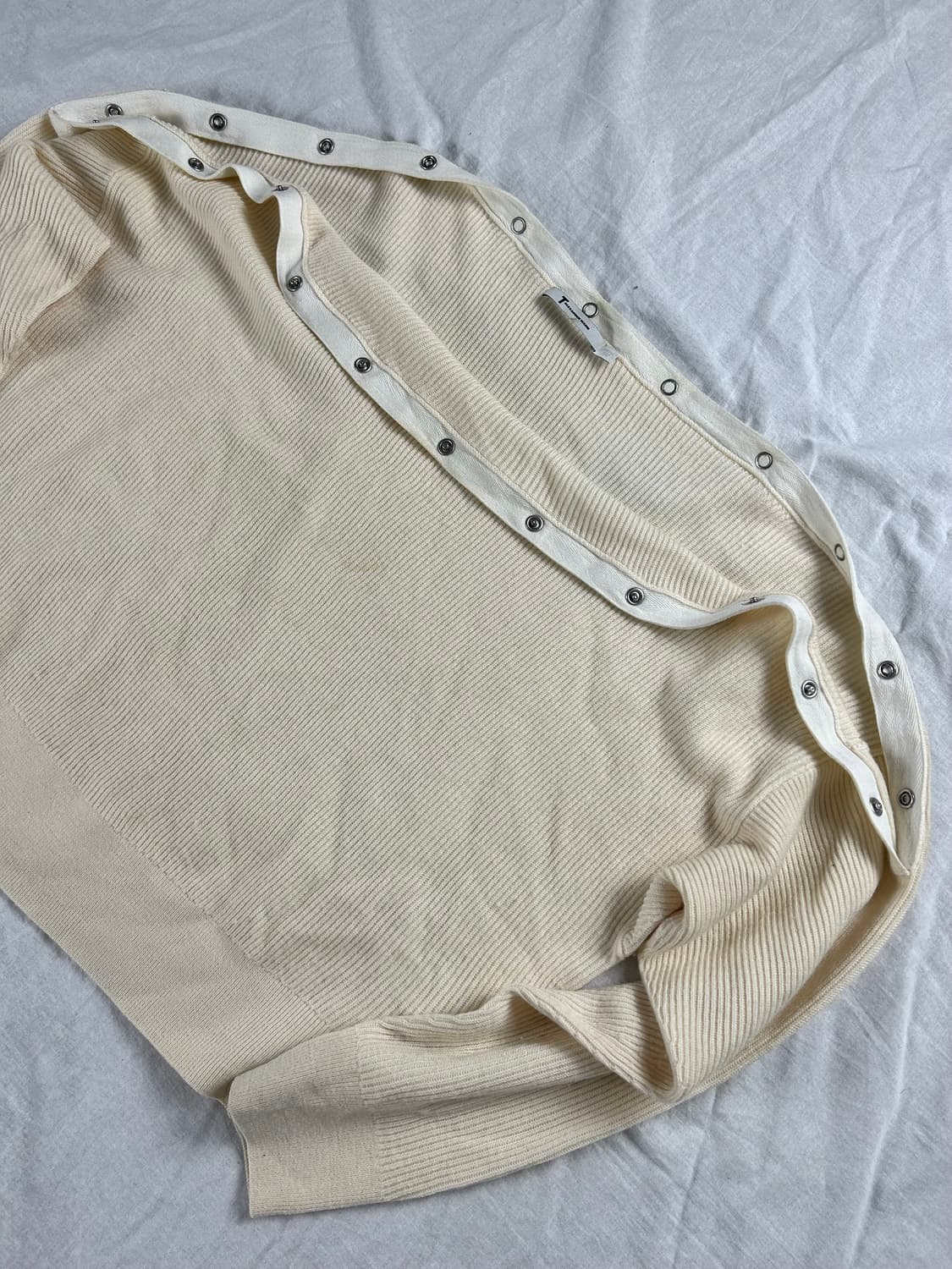 알렉산더왕 스냅 버튼 니트 탑 상품이미지3