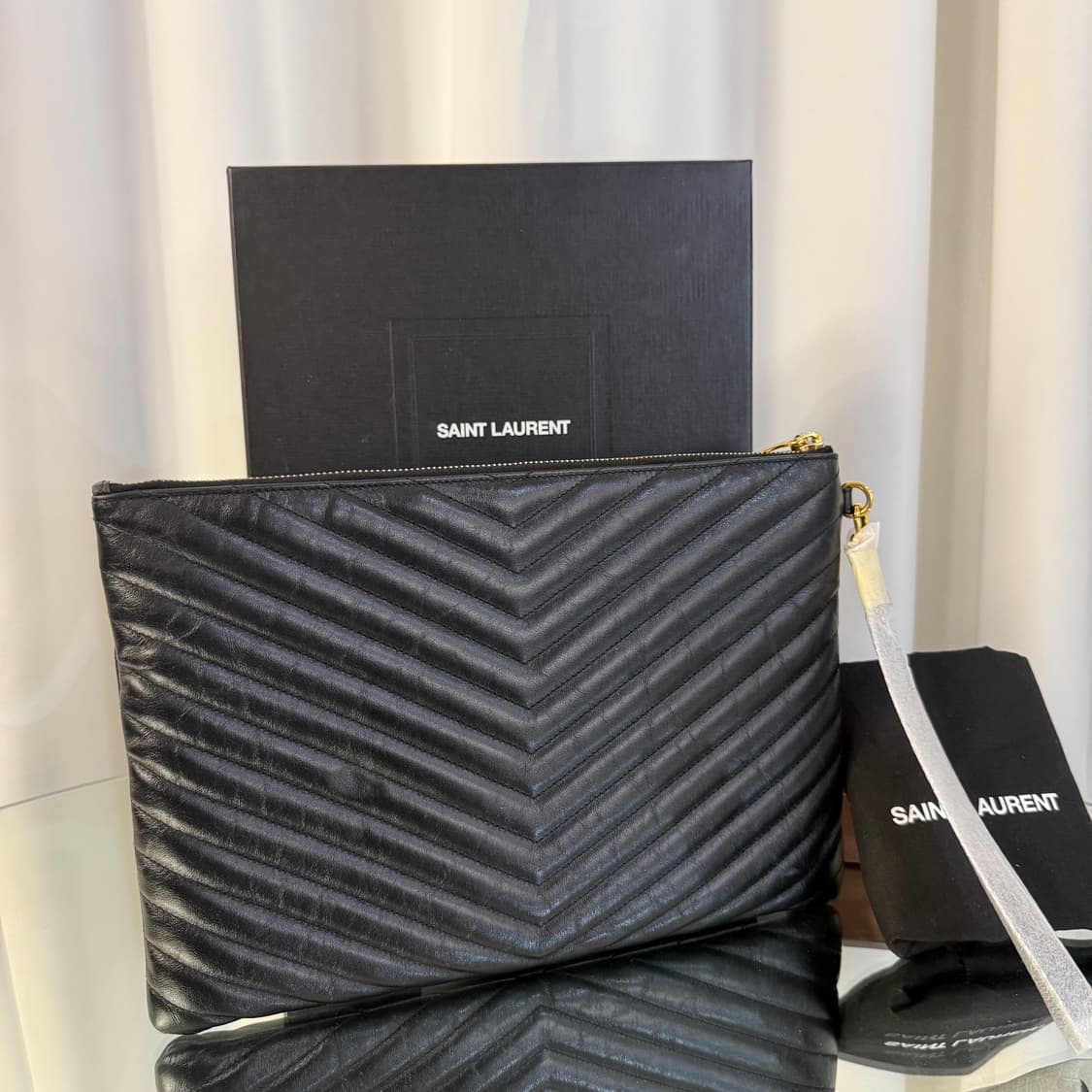 생로랑 모노그램 마틀라세 금장 미디움 클러치백  상품이미지4