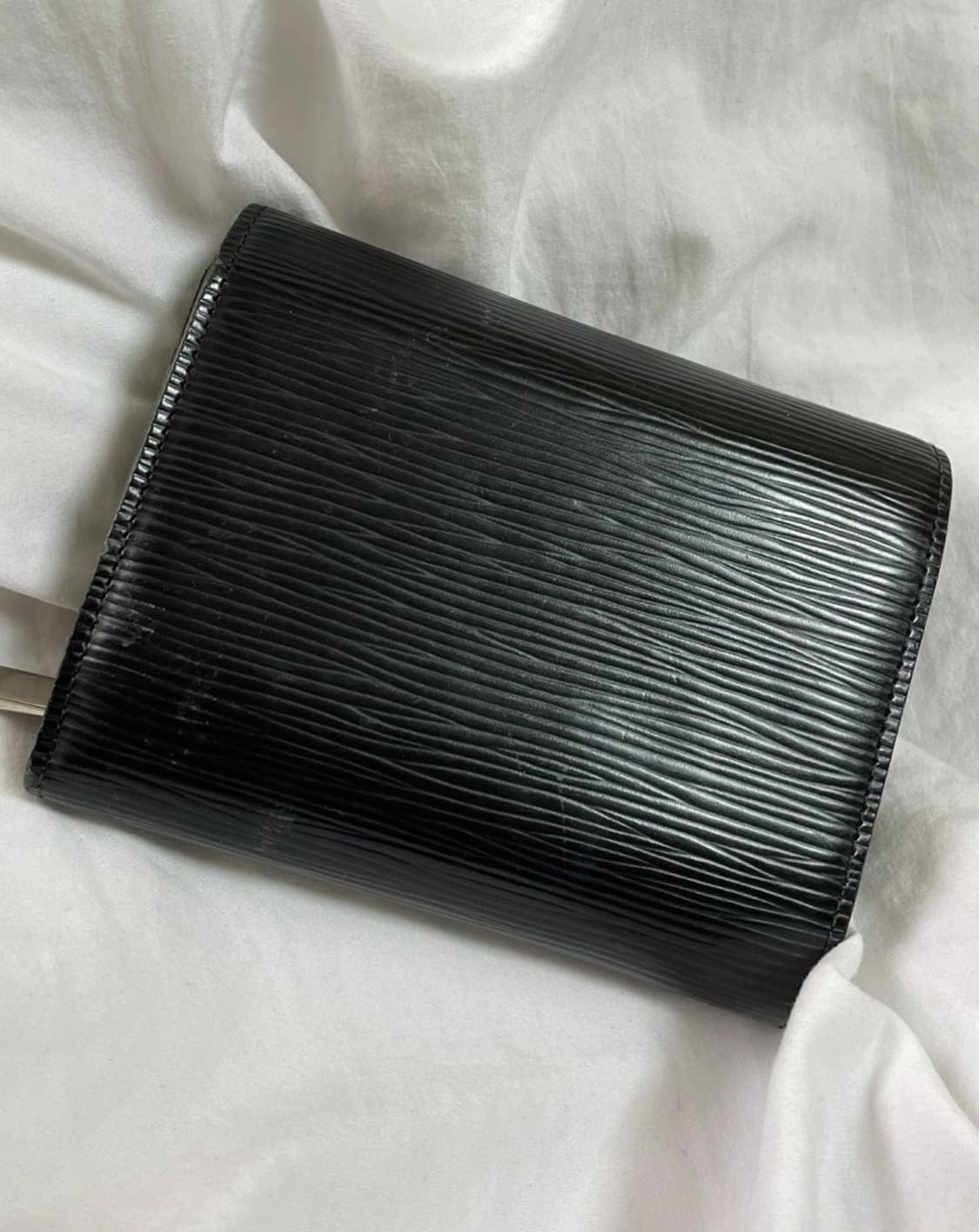 정품 루이비통 에피 코알라 중지갑 블랙 상품이미지2