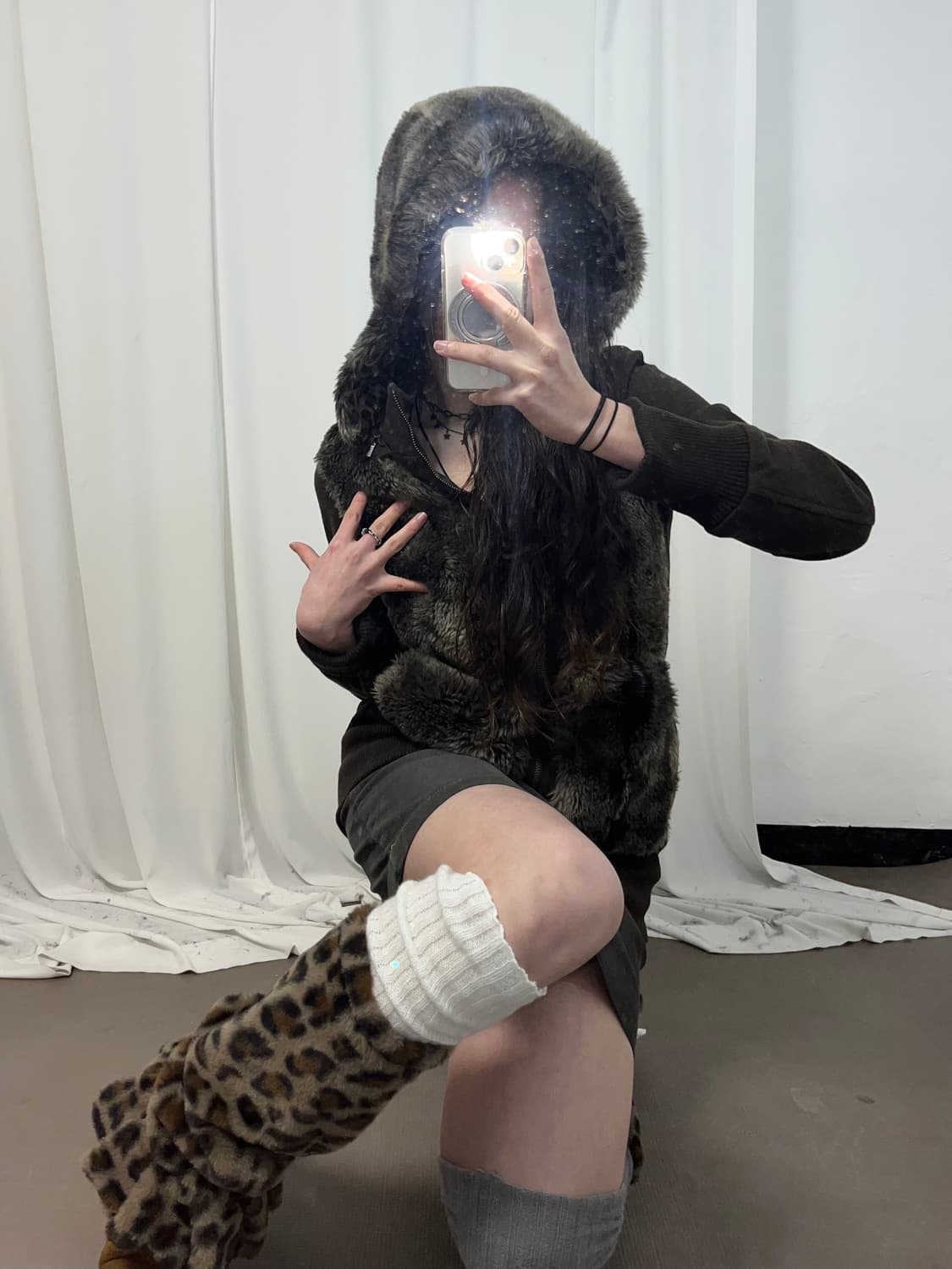 브라운 퍼 트리밍 후드집업 상품이미지1