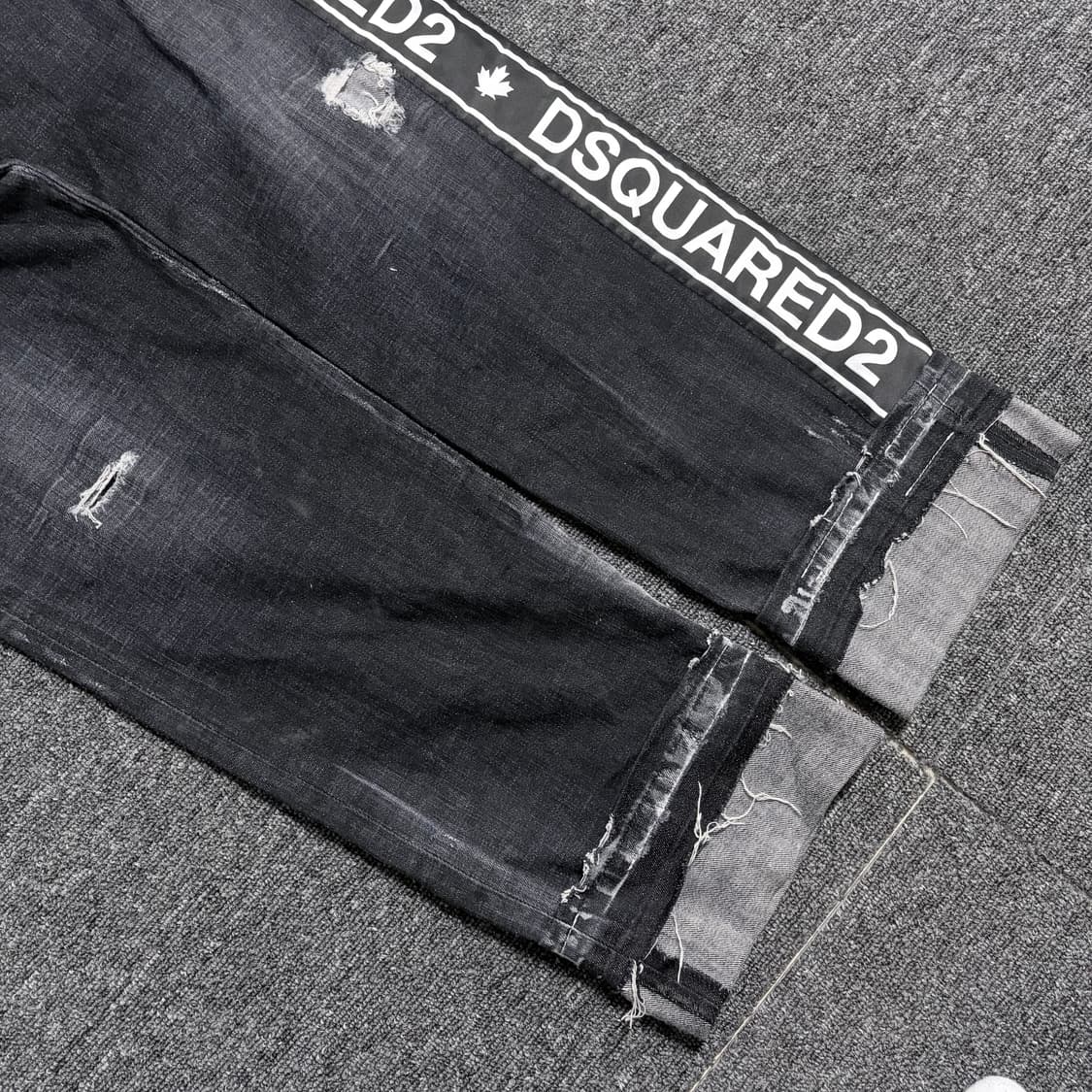 디스퀘어드2 워싱 데님 팬츠 상품이미지2