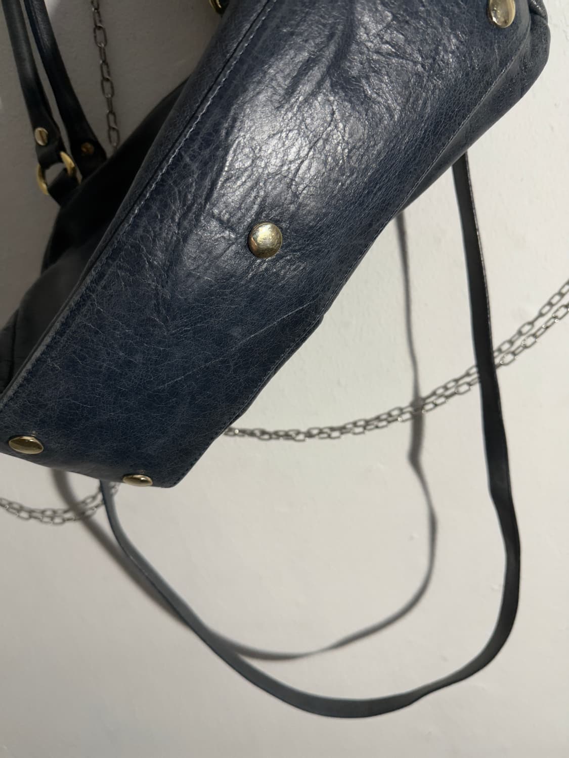 vtg 발렌티노 워시드 레더 리본 토트백 상품이미지5