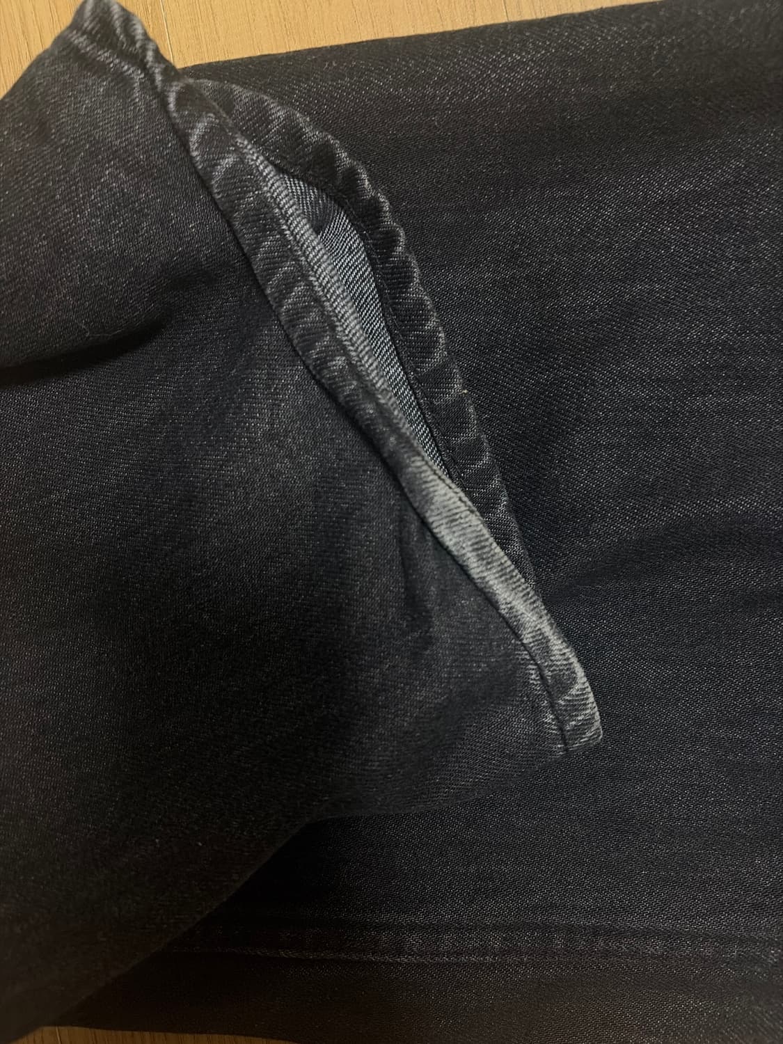 유니클로 배기커브진 24 다크그레이 상품이미지2