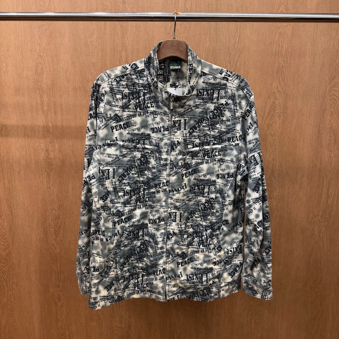 JPN 집업 자켓 올오버 타이포그래피 프린팅 디테일 레귤러핏 그레이 상품이미지2