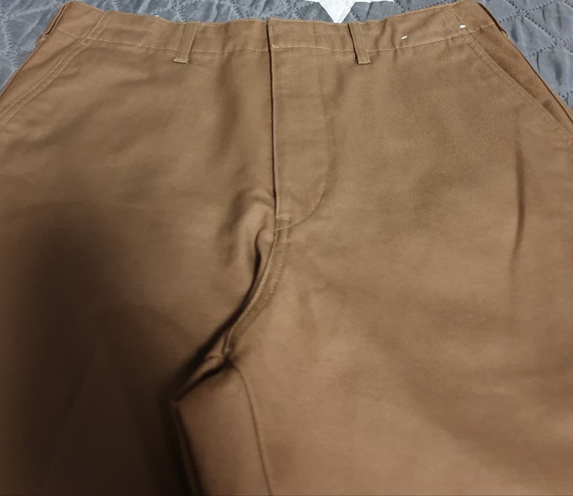 유니클로 U 와이드 테이퍼드 앵글 치노팬츠 다크브라운 (31) 상품이미지2