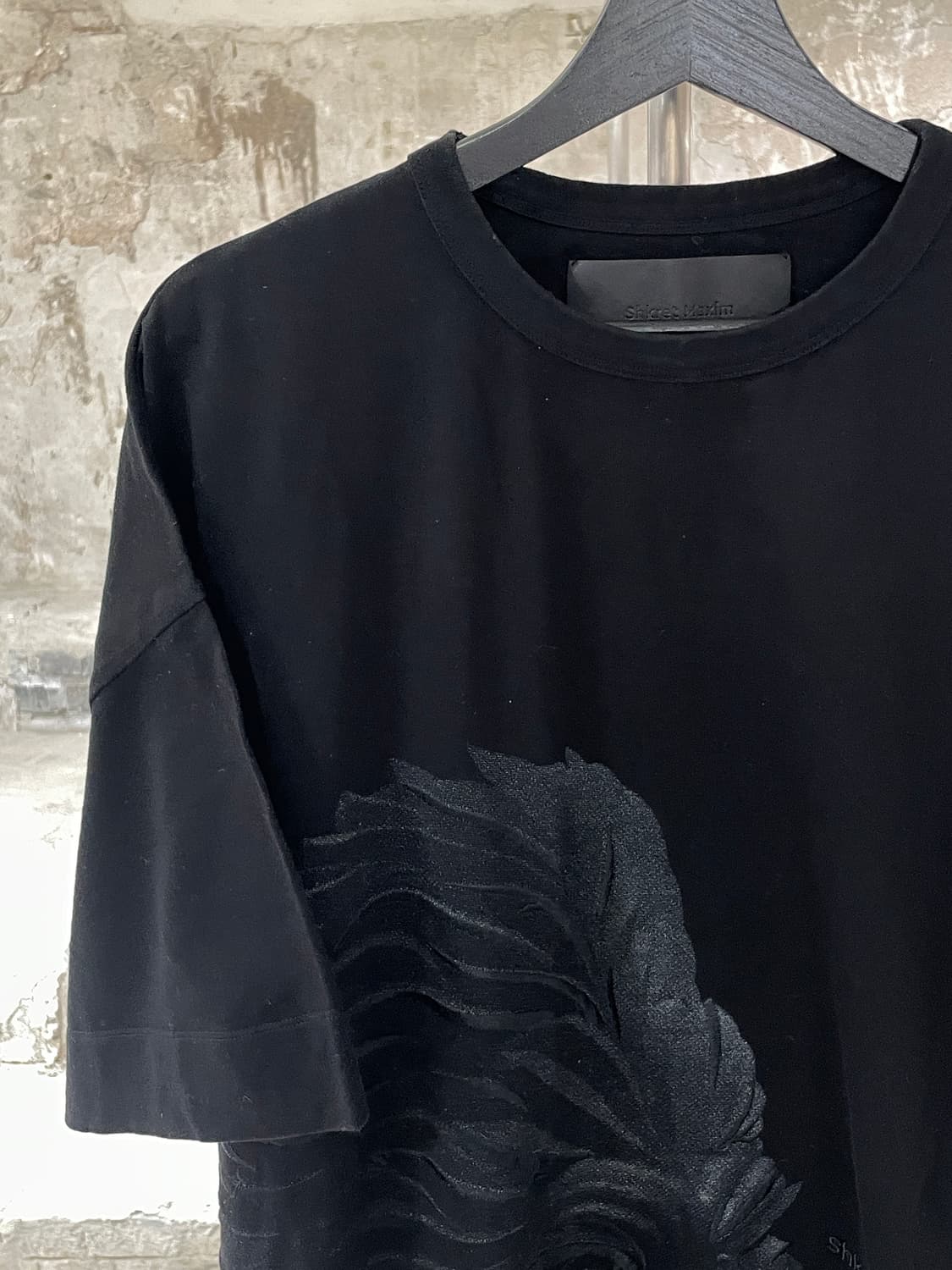 준지 x 슈크렛 막심 블랙 고릴라 오버 하프티 상품이미지2