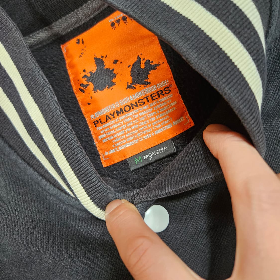 플레이몬스터 시그니쳐 패치 스타디움 바시티 기모 자켓 M size 상품이미지4