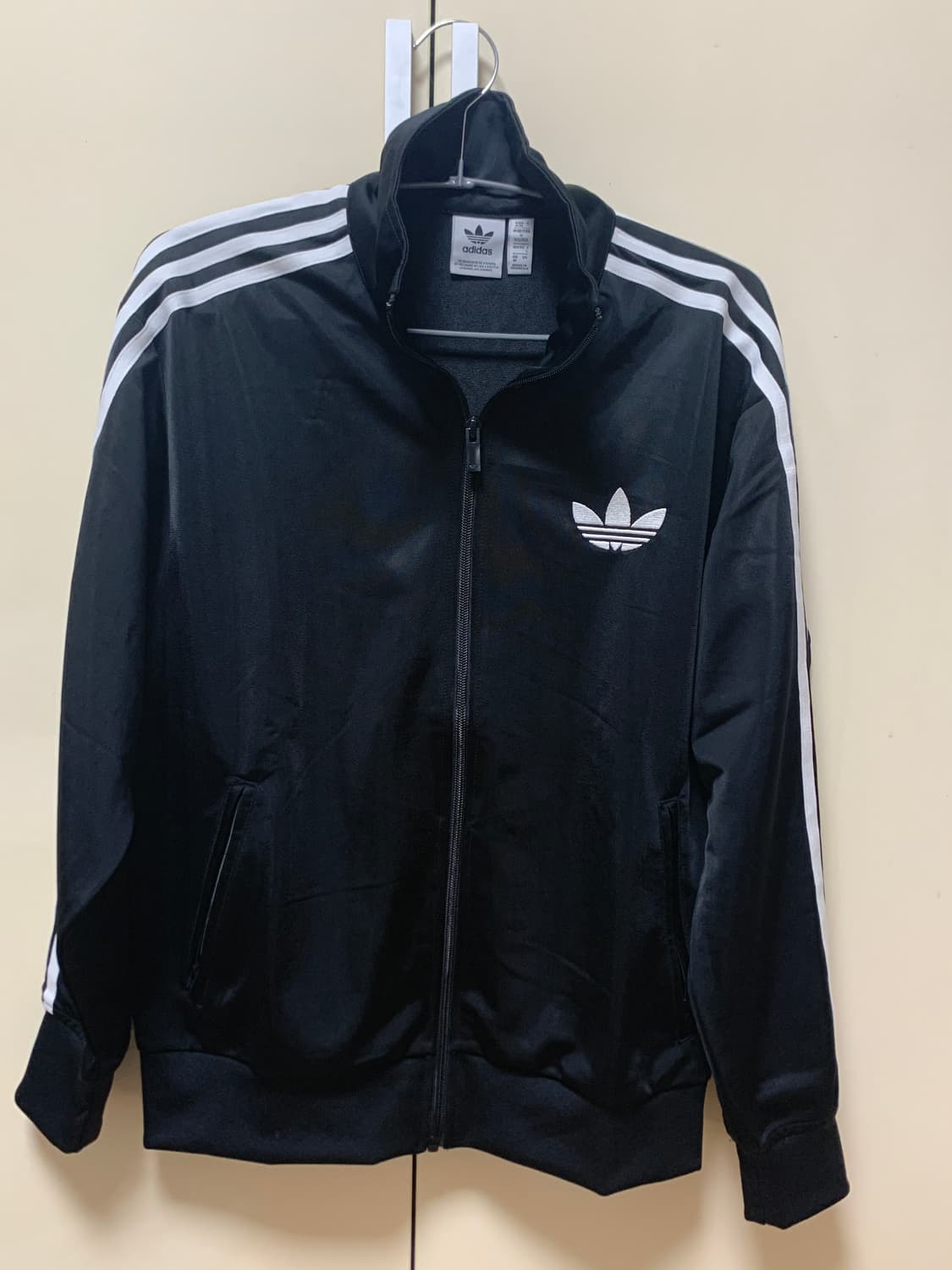 나우아임영 착용 아디다스 루즈 트랙탑 M 상품이미지3