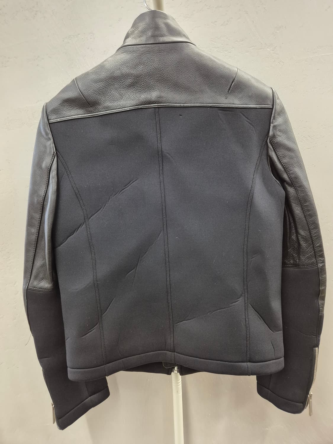 Jehee Sheen 재희신 배색 레더 자켓 48 상품이미지3