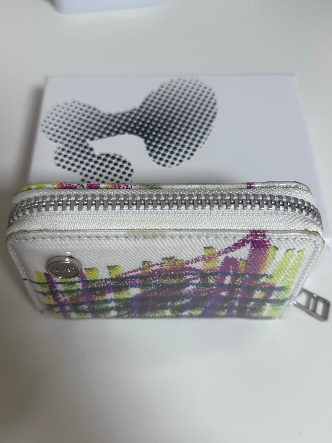 더뮤지엄비지터 반지갑 상품이미지4