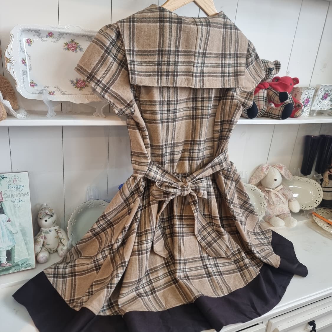 Tralala(트랄라라) 빈티지 체크 레이스카라 플레어 원피스 상품이미지5