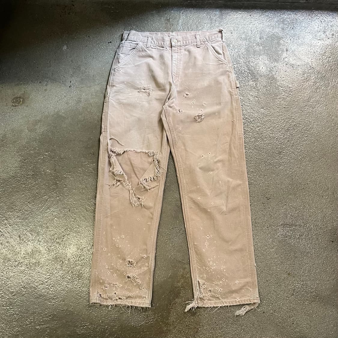 Carhartt 데미지 카펜터 팬츠 (34“) 상품이미지3