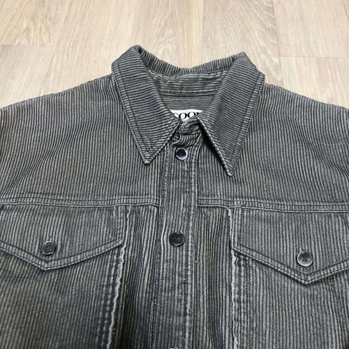 (L) 새상품 쿠어 COOR 그라데이션 프린티드 크롭 셔츠 투톤 그레이 상품이미지7