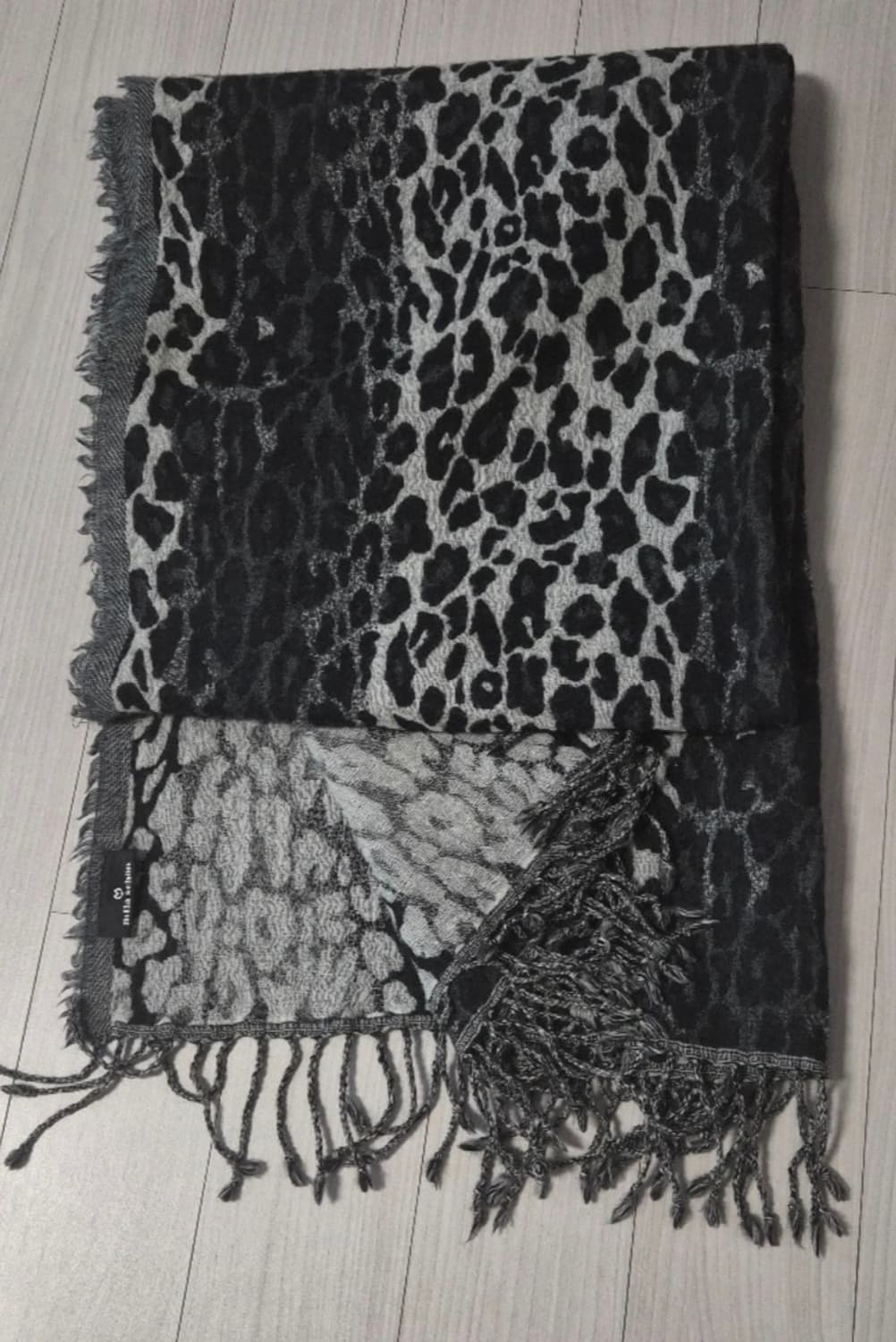 밀라숀 레오파드 머플러 상품이미지1