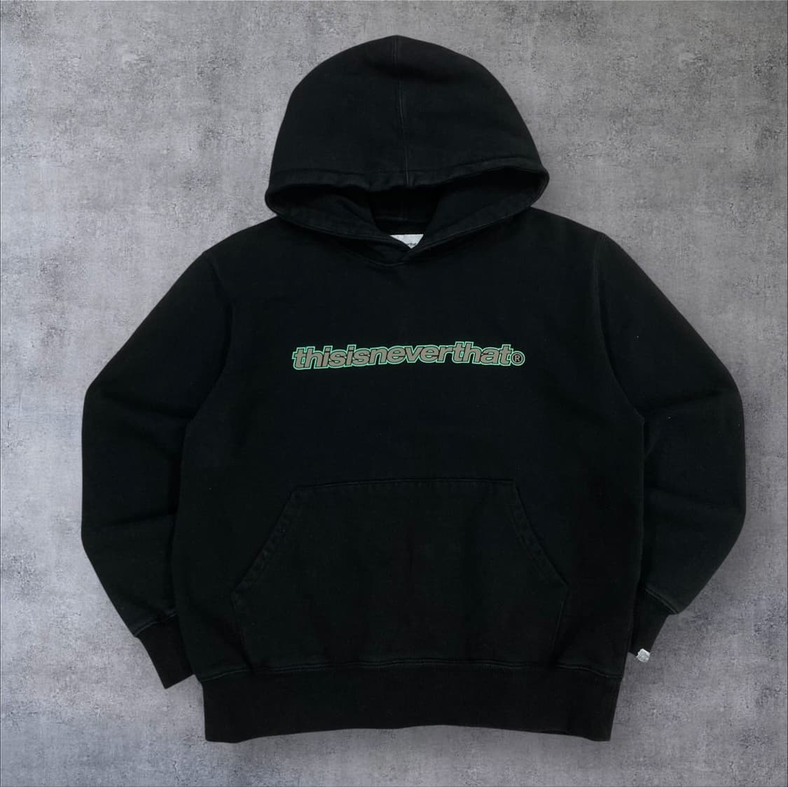 디스이즈네버댓 블랙 컬러 스펠아웃 후드티 상품이미지1