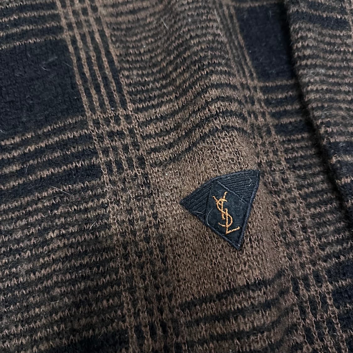 YSL 입생로랑 체크 패턴 헨리넥 울 니트 100(L) 상품이미지3
