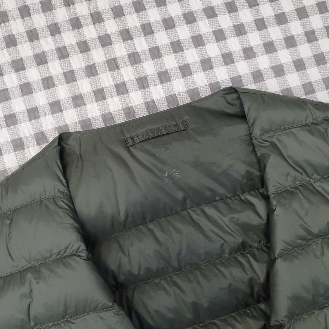 유니클로 오리털 패딩조끼 베스트 남자95 상품이미지2