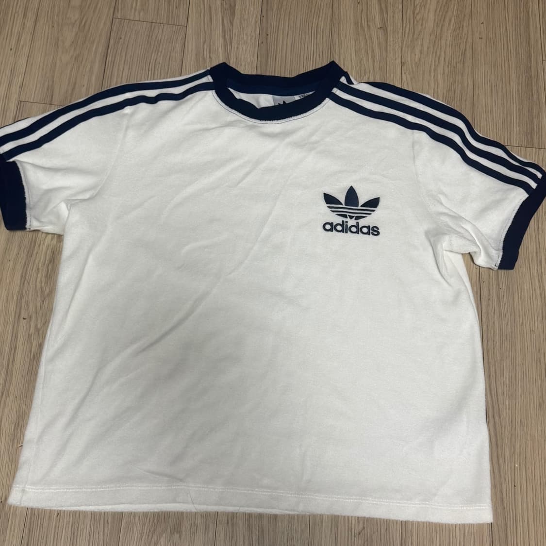 아디다스 흰색 반팔 테리 티셔츠 M 상품이미지2