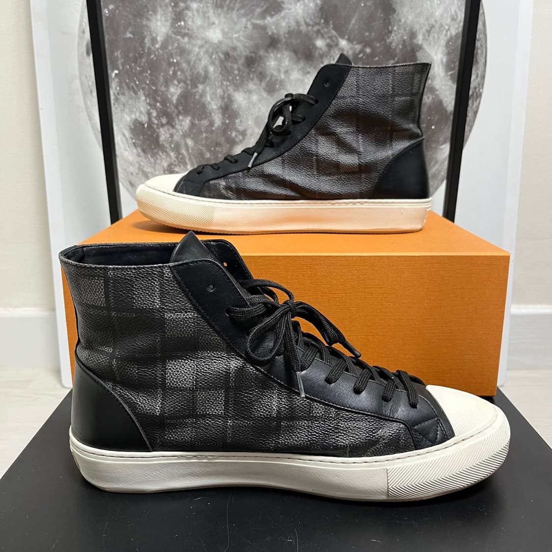 정품 7) 루이비통 다미에 타투 하이탑 스니커즈 265~270 상품이미지2