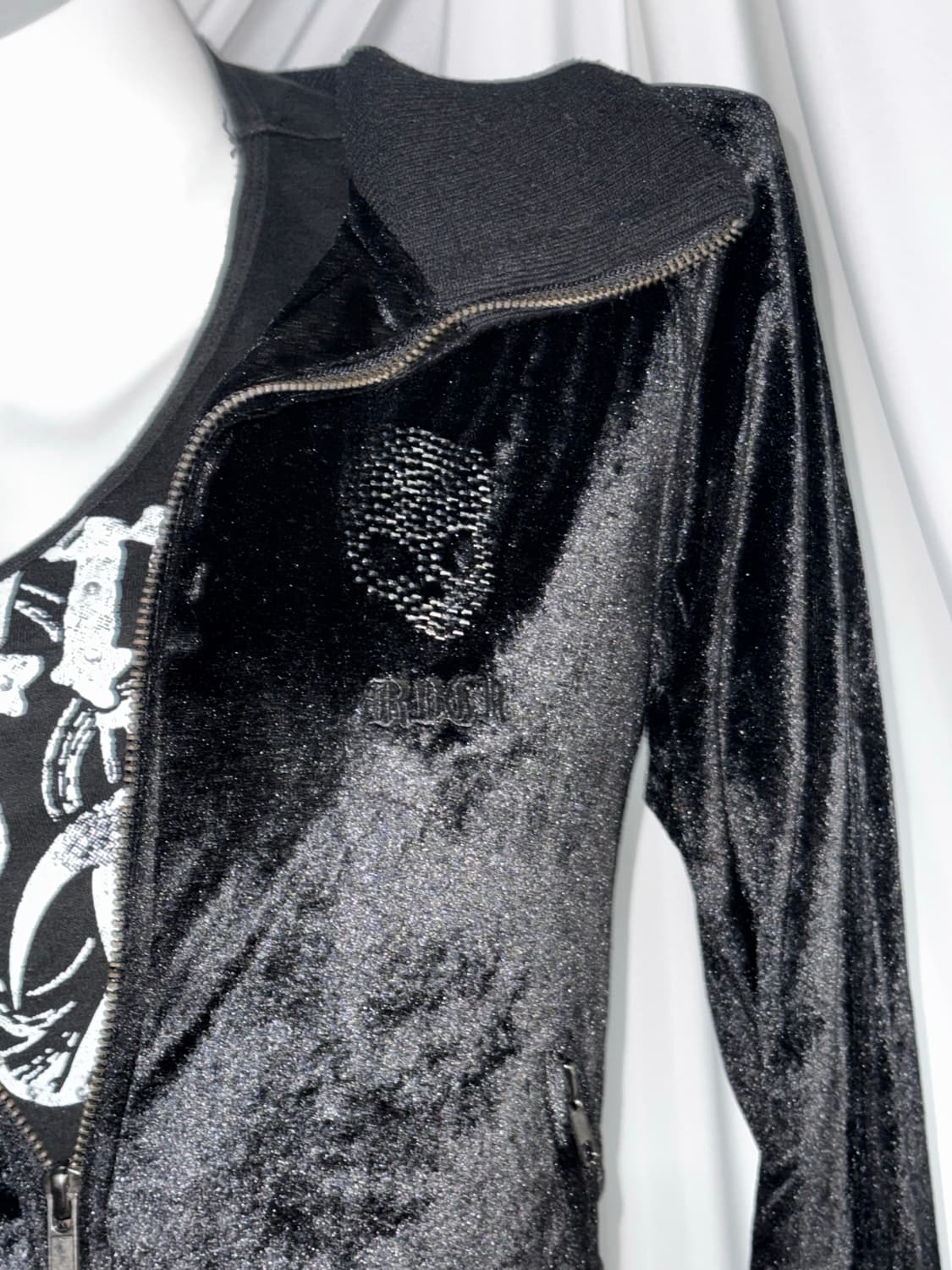 Jack rose잭로즈 무채색 데일리펑크 해골자수 벨벳집업 코디세트 상품이미지8