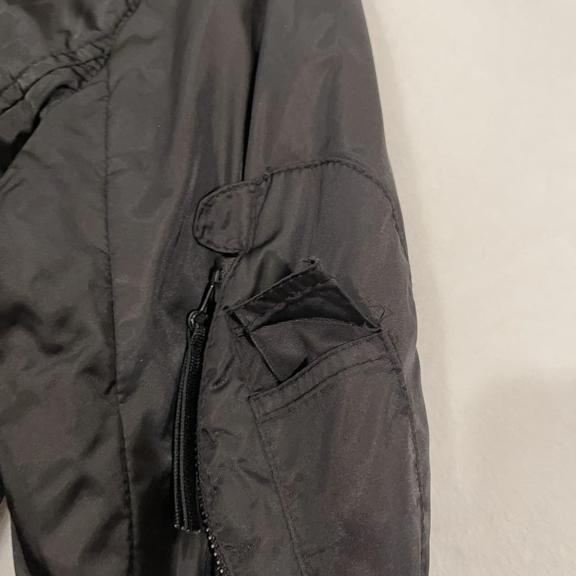 헬무트랭 나일론 봄버 재킷 블랙  상품이미지5