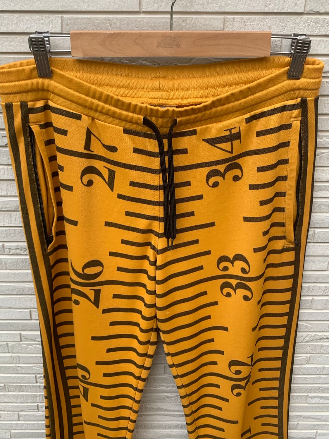 아디다스 x 제레미스캇 줄자 테이프 팬츠 상품이미지3