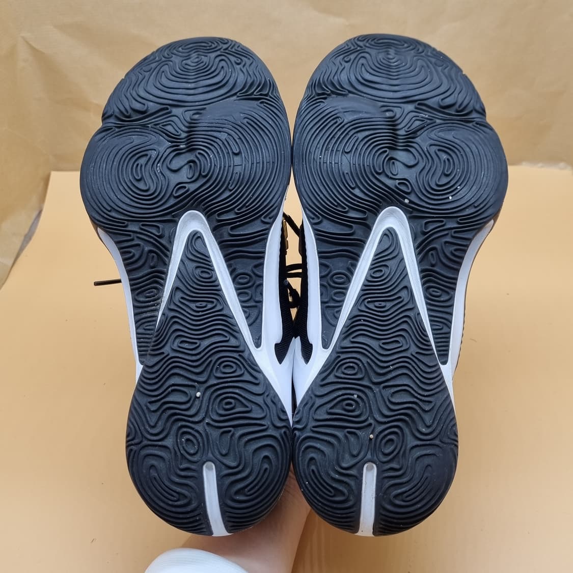 나이키 줌 프릭3 농구화 275 상품이미지3