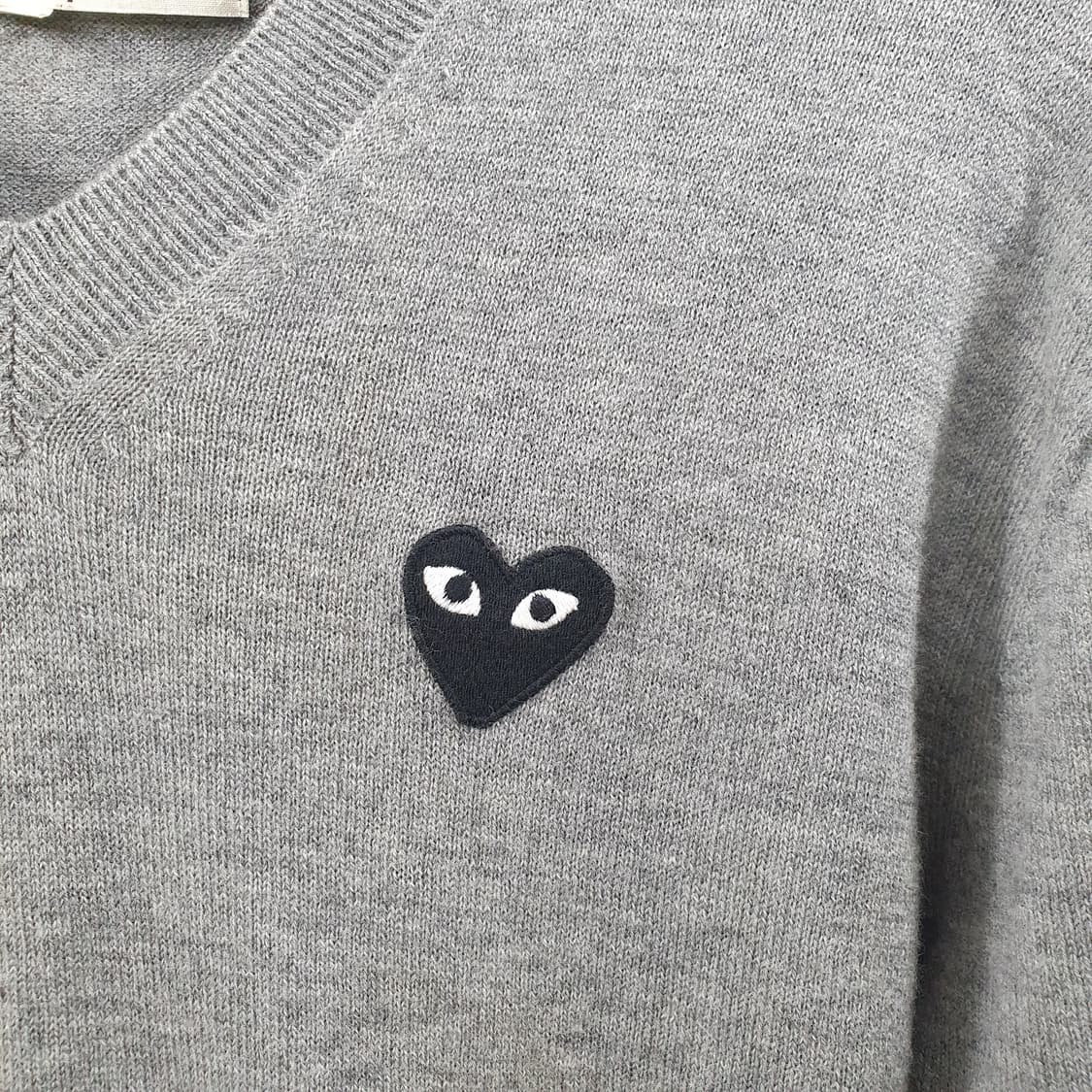 L 꼼데가르송 남성 그레이 블랙와펜 얇은 브이넥 니트 스웨터 상품이미지3
