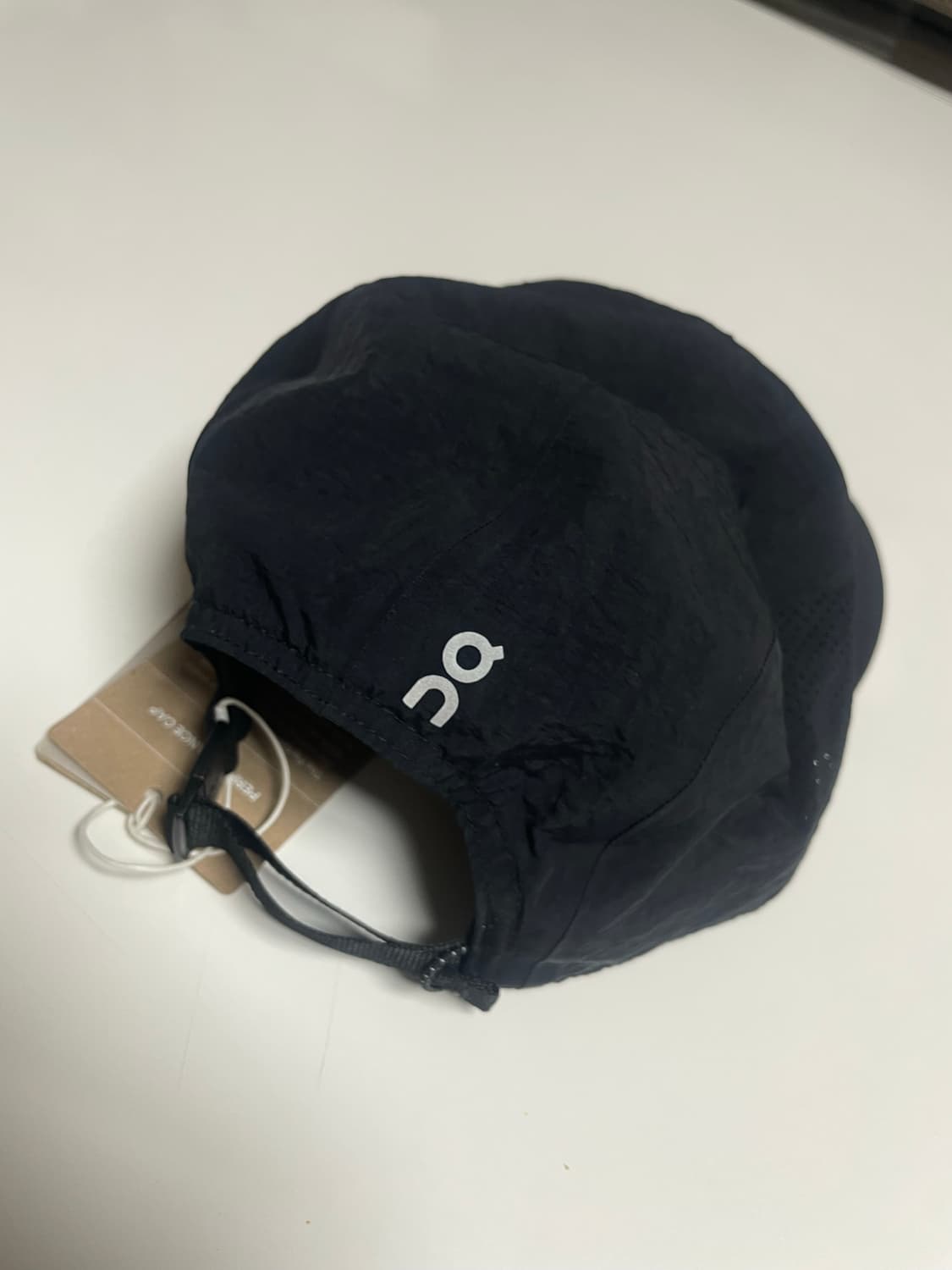 온러닝 퍼포먼스 캡 블랙 새상품 상품이미지2