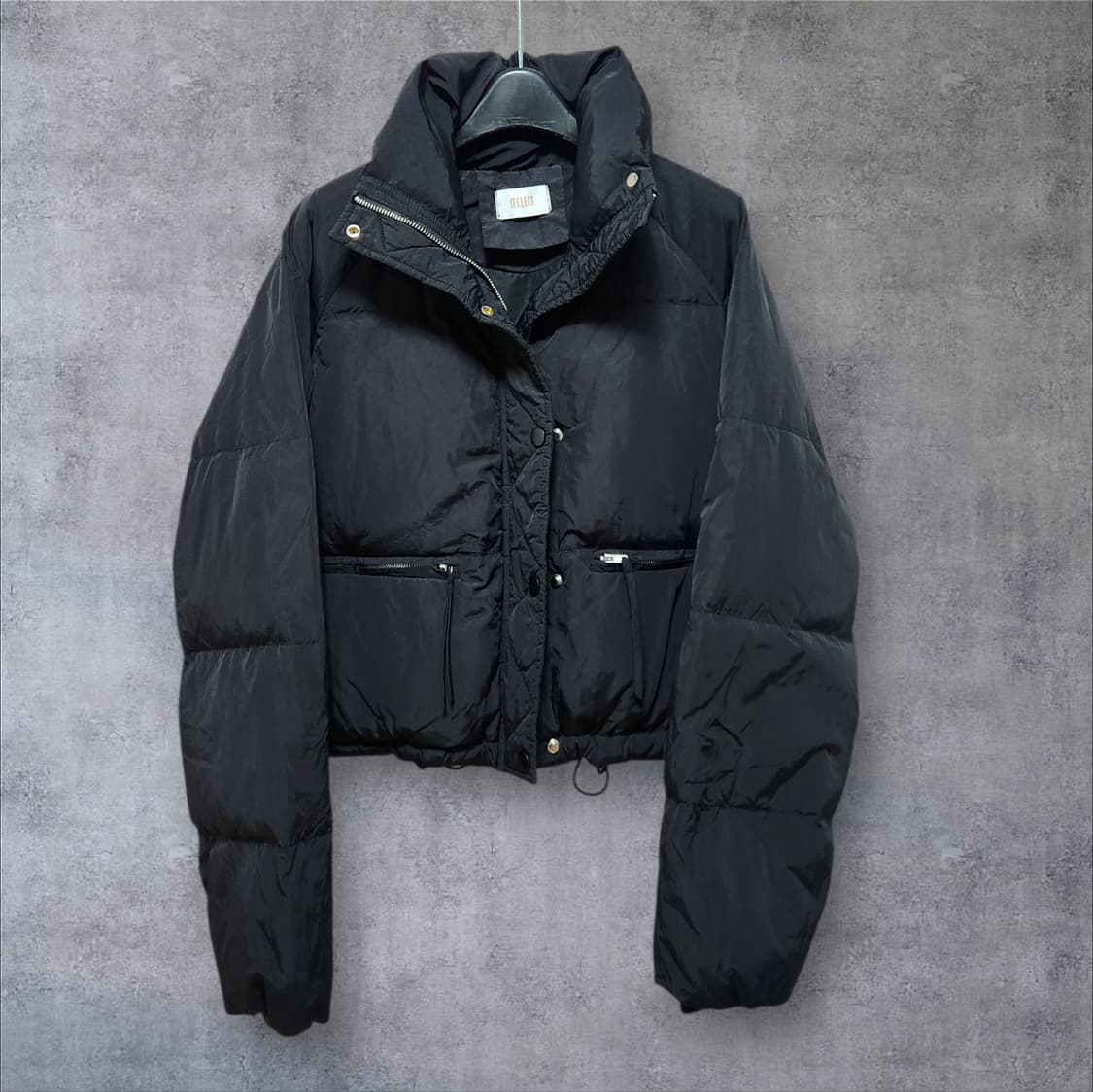 멜본드클레어 블랙 크롭 오리털패딩 점퍼 상품이미지1