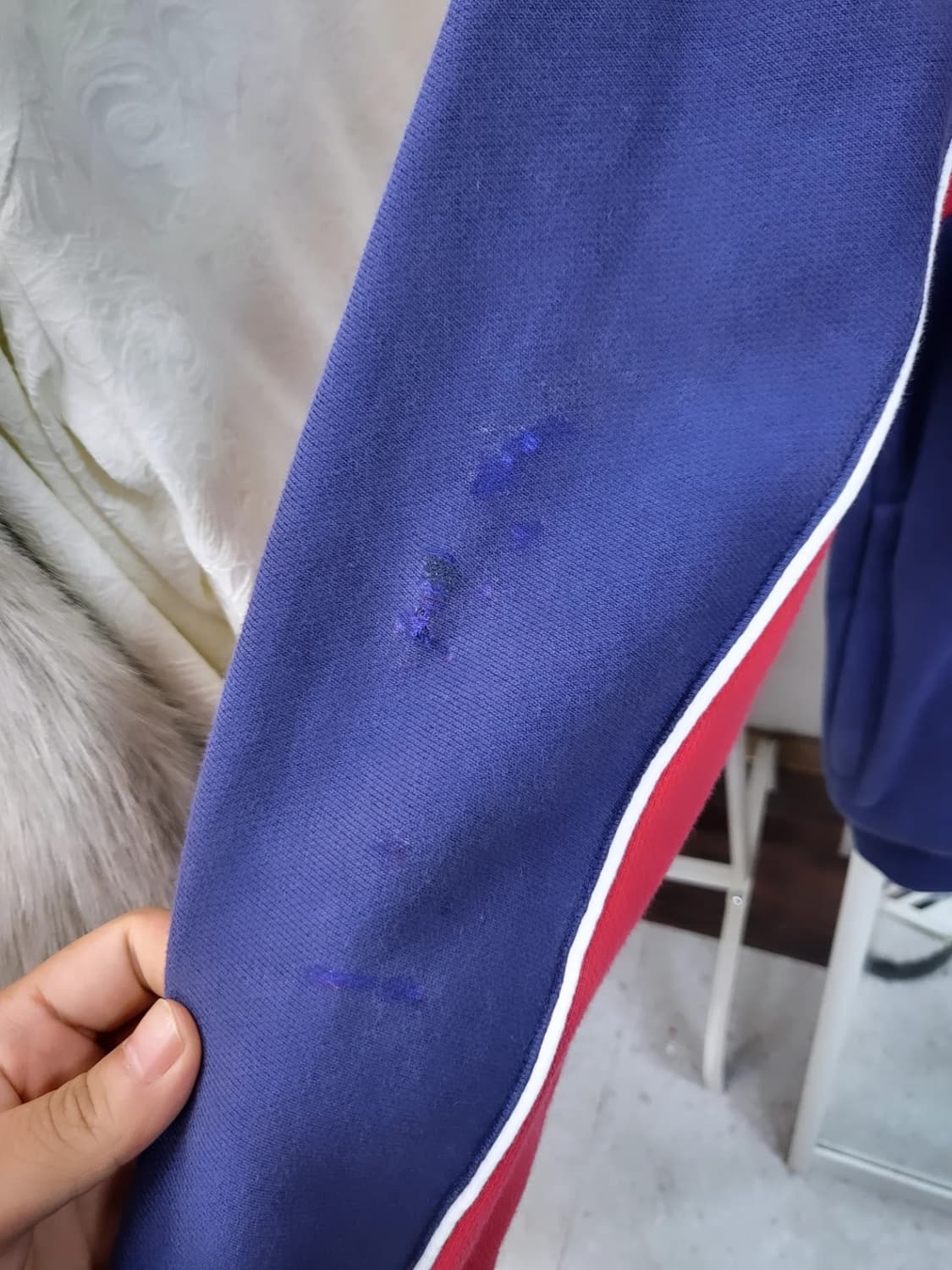 팔라스 네이비 레드 배색 하프집업 상품이미지3