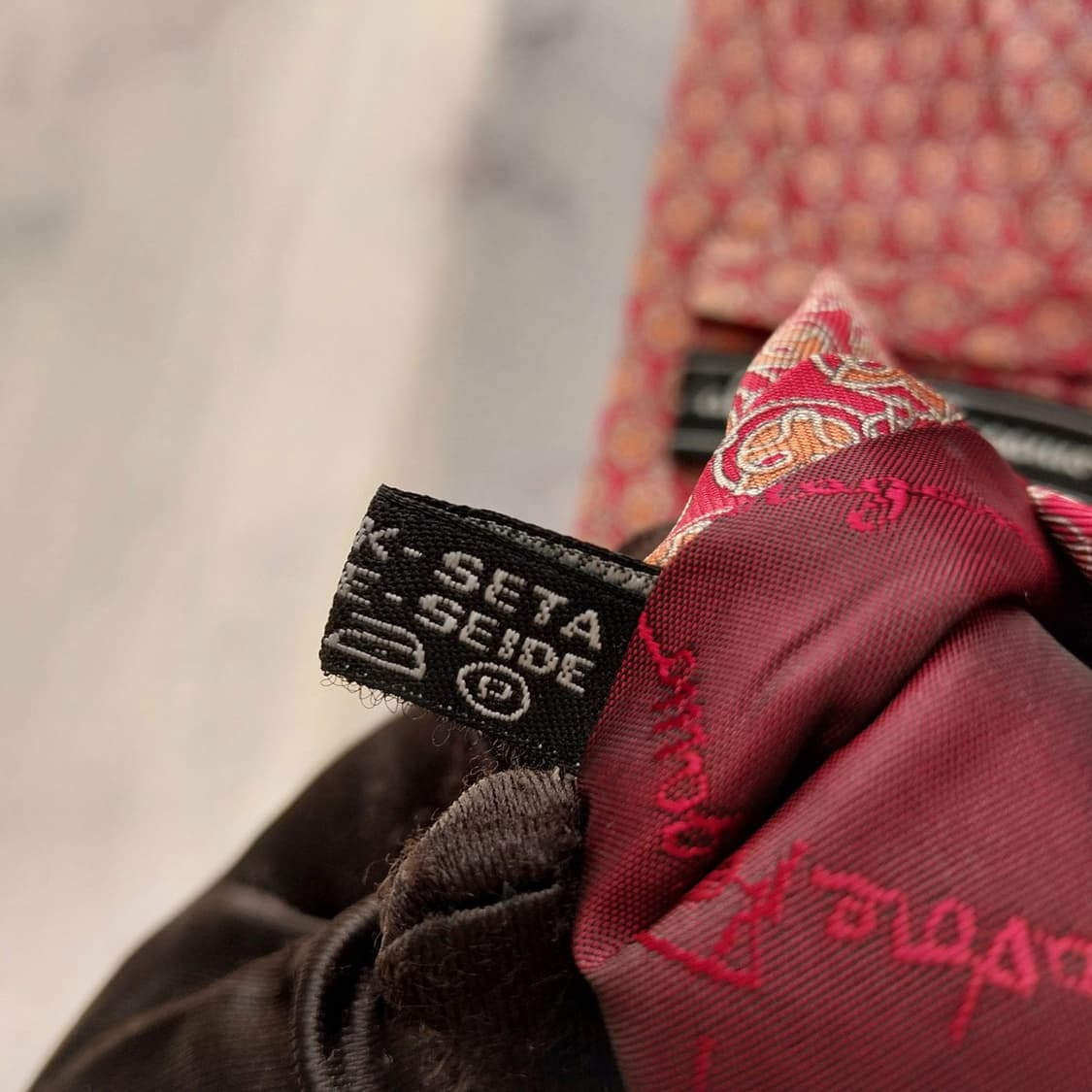 페라가모 실크 레드&오렌지 모티프 넥타이 9.9cm A+등급 K1570 상품이미지9