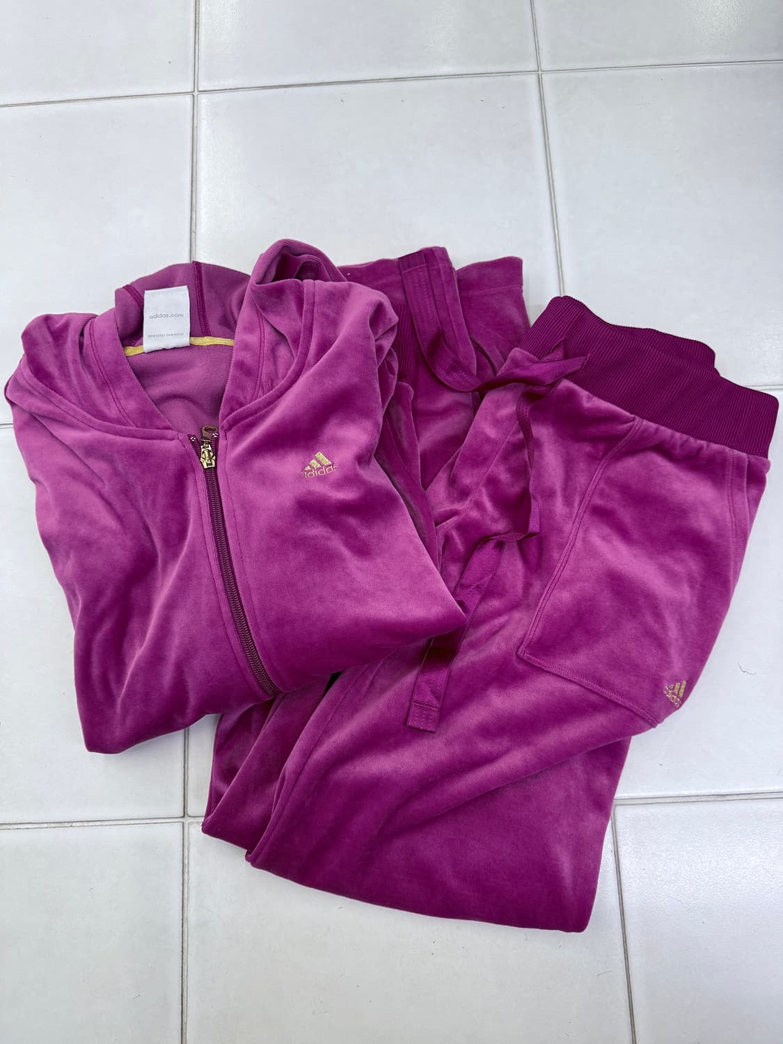 ADIDAS velour  set-up 상품이미지1