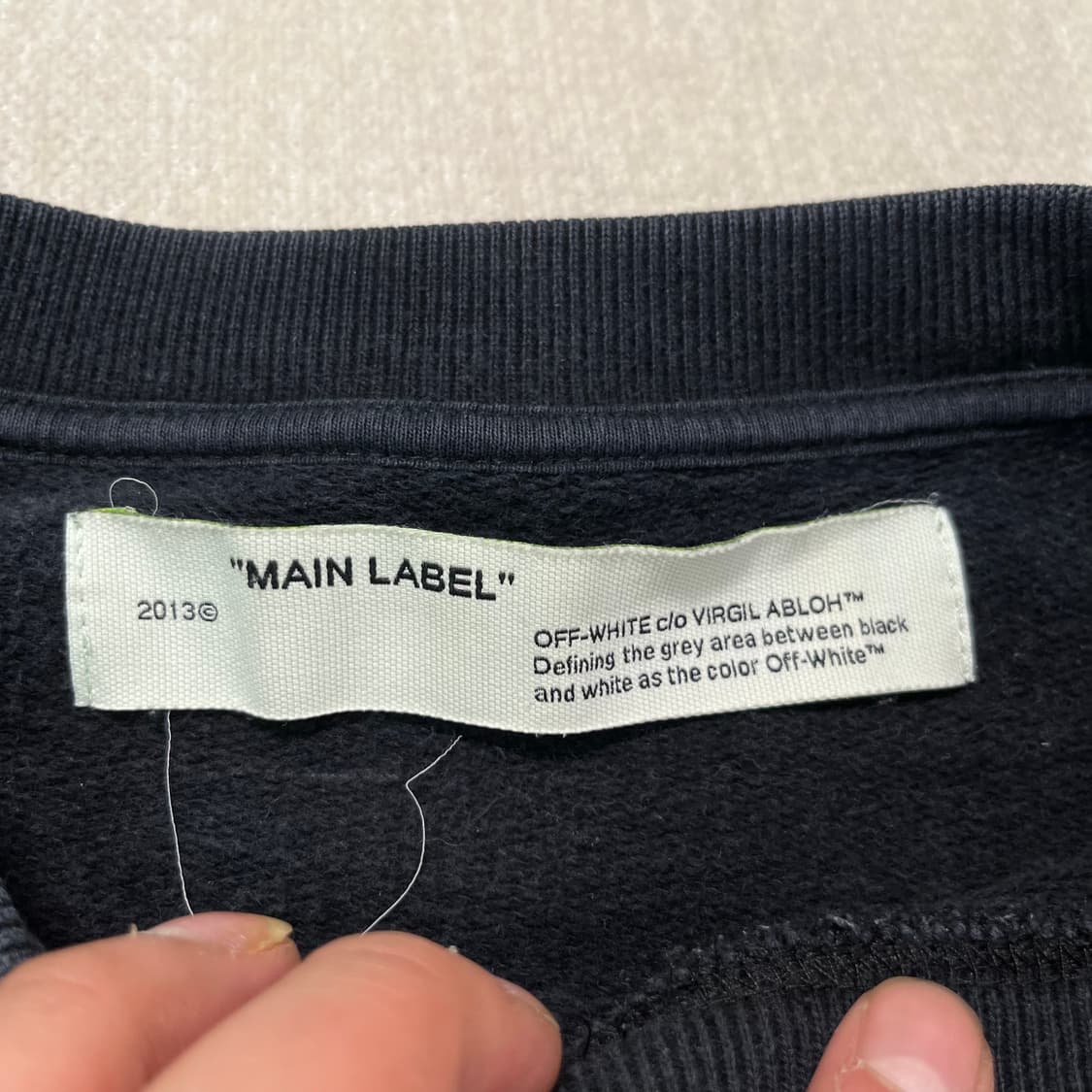 100 19f/w 오프화이트 lo 맨투맨 상품이미지4