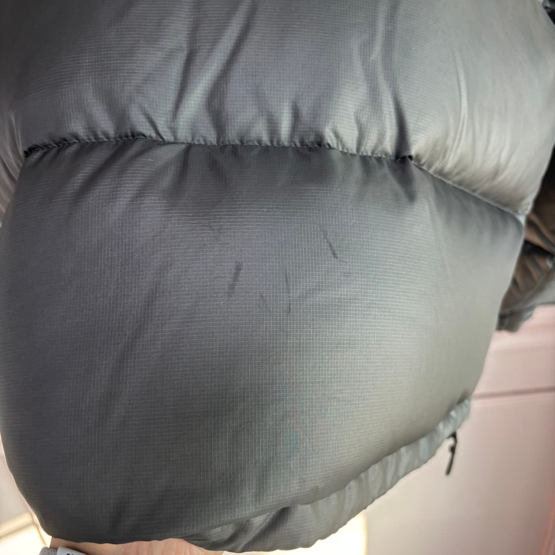 노스페이스 700 눕시 구스다운 패딩 다크 그레이 상품이미지6