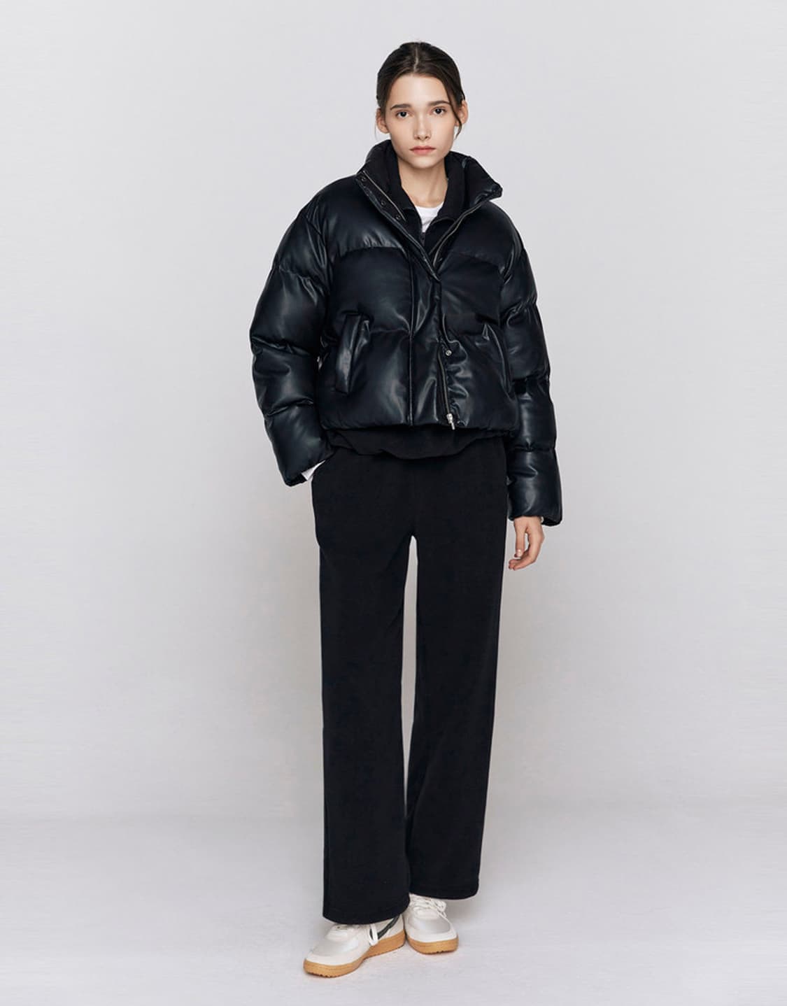 지오다노 여자 레더 패딩 숏 푸퍼 블랙 S사이즈 새상품 상품이미지3